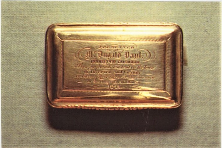 photo of snuff box presented to Dugald Paul